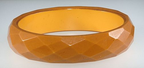 Bakelite Faceted Butterscotch Bakelite Bangle Bracelet Bakelite Faceted Butterscotch Bakelite Bangle Bracelet