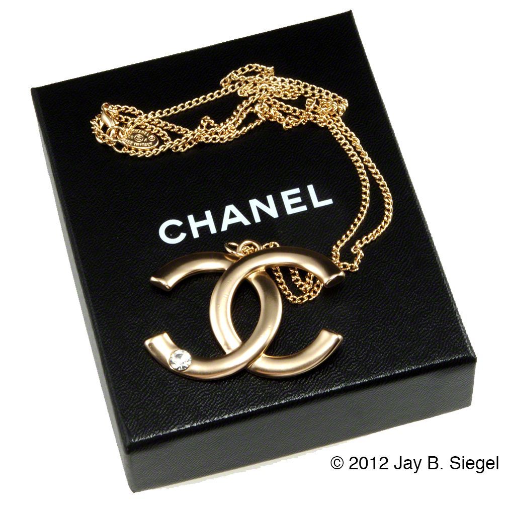 Chanel Necklace Cc