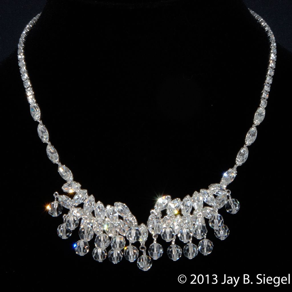 Weiss Clear Crystal Bead & Rhinestone Dangles Necklace Bracelet Set Weiss Clear Crystal Bead & Rhinestone Dangles Necklace Bracelet Set