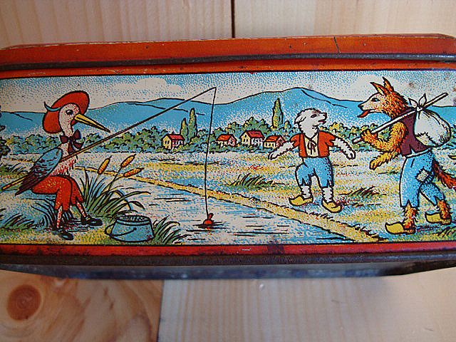 Early French Animals Biscuit Tin ~ Fontaines Fables Moral Maxims 1930 Early French Animals Biscuit Tin ~ Fontaines Fables Moral Maxims 1930