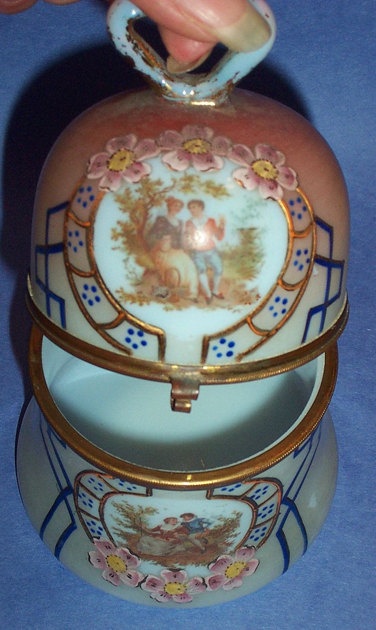 1900 Hand Painted Opalescent Glass Bell Shaped Casket 1900 Hand Painted Opalescent Glass Bell Shaped Casket