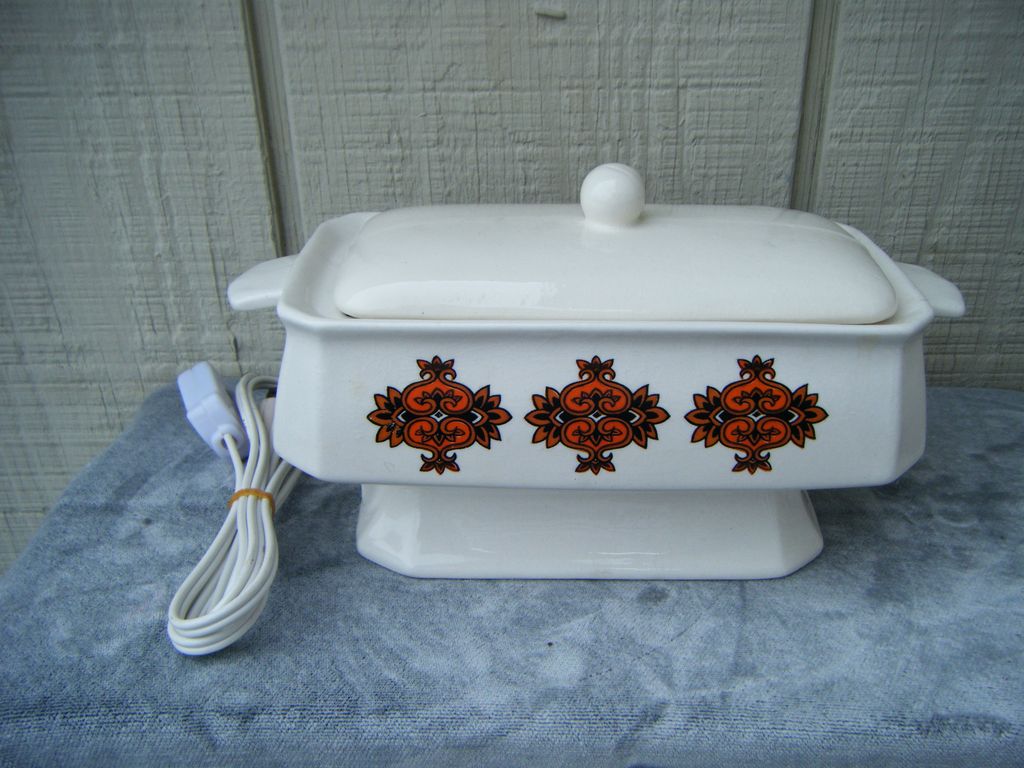 Ceramic Covered Gravy Bowl Heater with Plug Ceramic Covered Gravy Bowl Heater with Plug