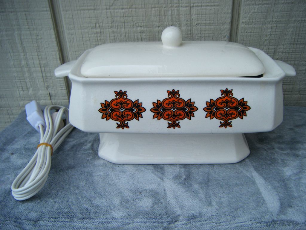 Ceramic Covered Gravy Bowl Heater with Plug Ceramic Covered Gravy Bowl Heater with Plug