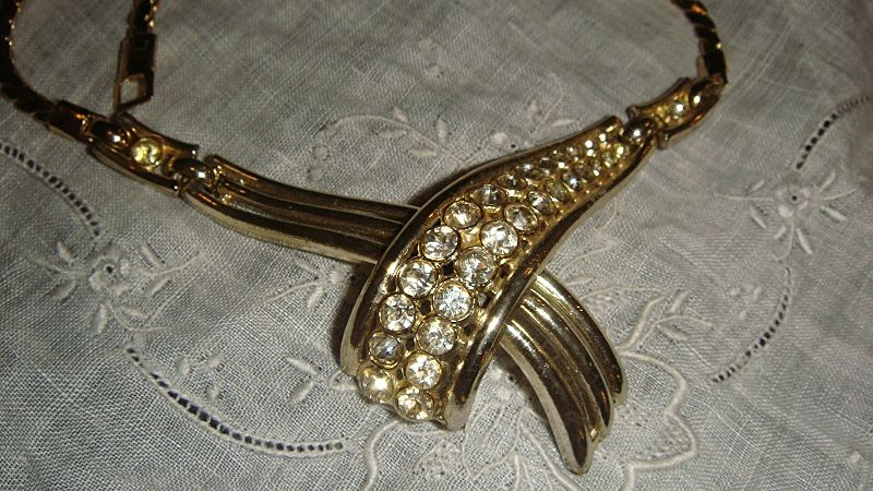 Vintage CORO Rhinestone Necklace Gold Tone Vintage CORO Rhinestone Necklace Gold Tone