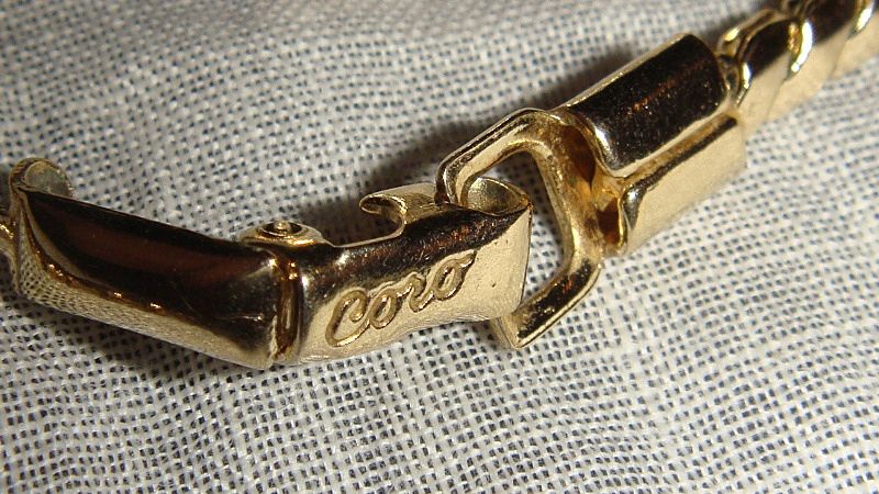 Vintage CORO Rhinestone Necklace Gold Tone Vintage CORO Rhinestone Necklace Gold Tone