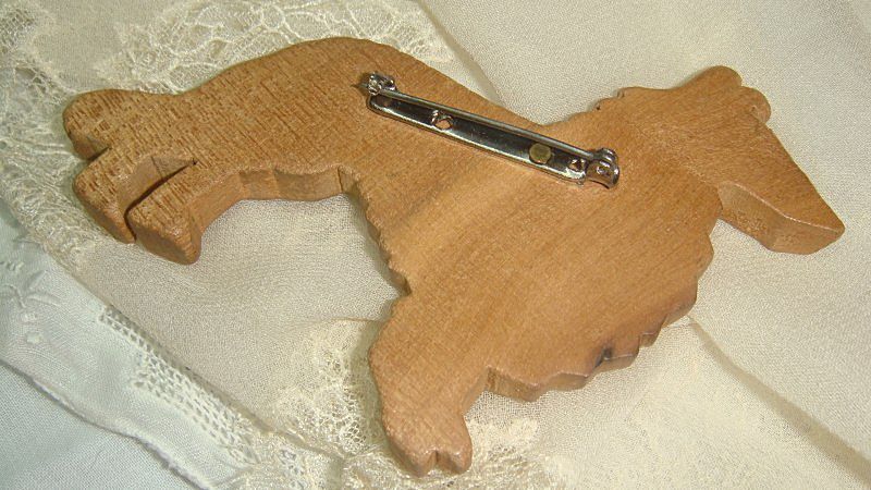 Vintage Large Wood Dog Collie Brooch Vintage Large Wood Dog Collie Brooch
