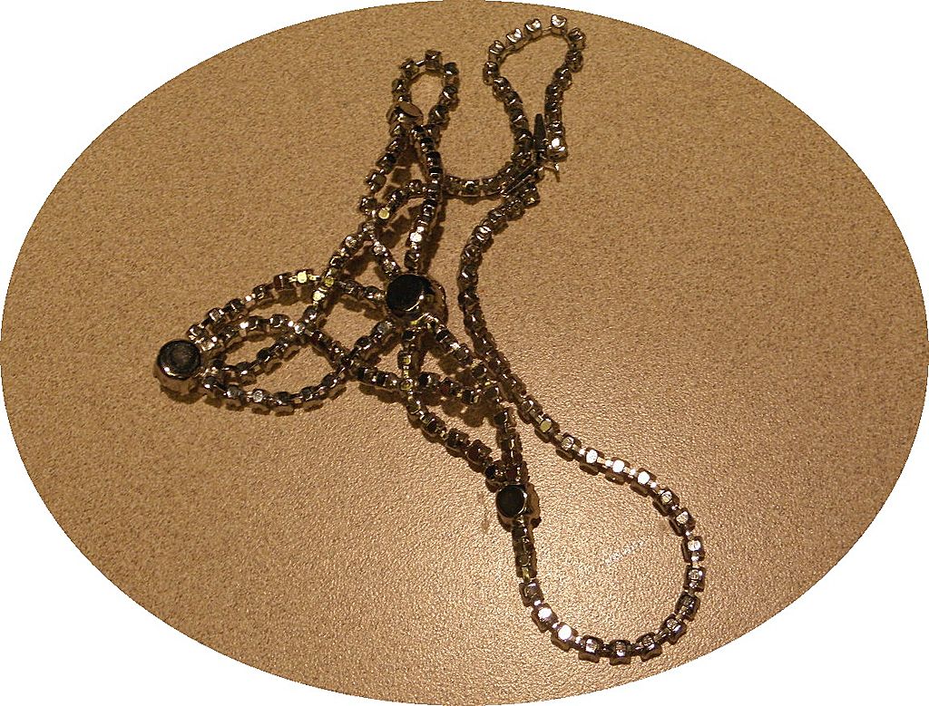Vintage Love Knot Clear Rhinestone Necklace Vintage Love Knot Clear Rhinestone Necklace