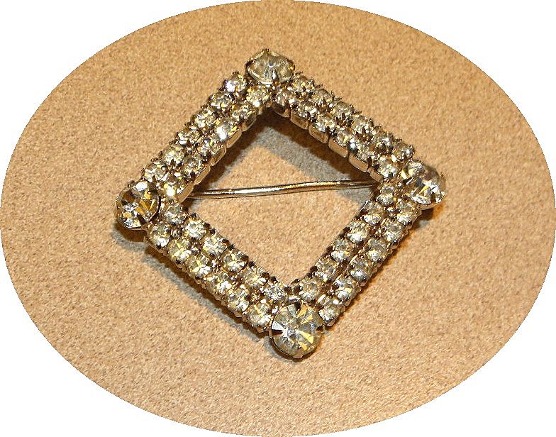 Vintage Clear Rhinestone Prong Set Brooch Vintage Clear Rhinestone Prong Set Brooch