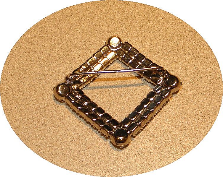 Vintage Clear Rhinestone Prong Set Brooch Vintage Clear Rhinestone Prong Set Brooch