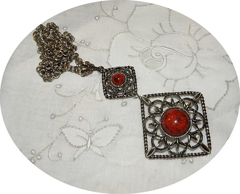 Vintage Sarah Coventry Inca Fire Necklace & Brooch Convertible Set Vintage Sarah Coventry Inca Fire Necklace & Brooch Convertible Set