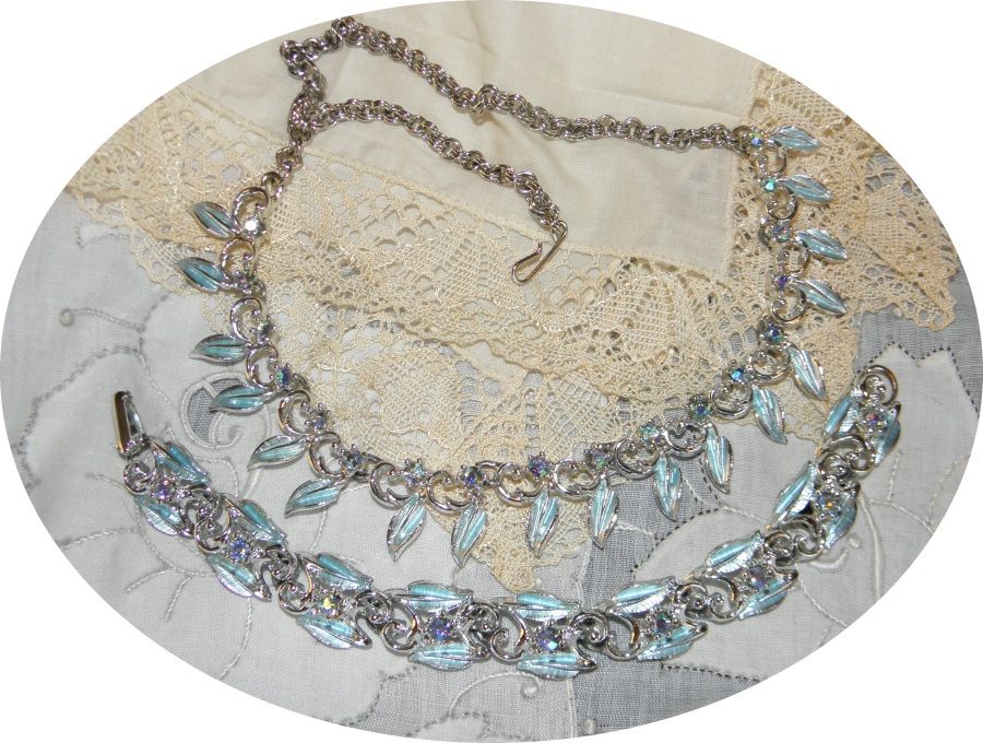 Vintage Icy Blue Rhinestone Necklace & Bracelet Set Vintage Icy Blue Rhinestone Necklace & Bracelet Set