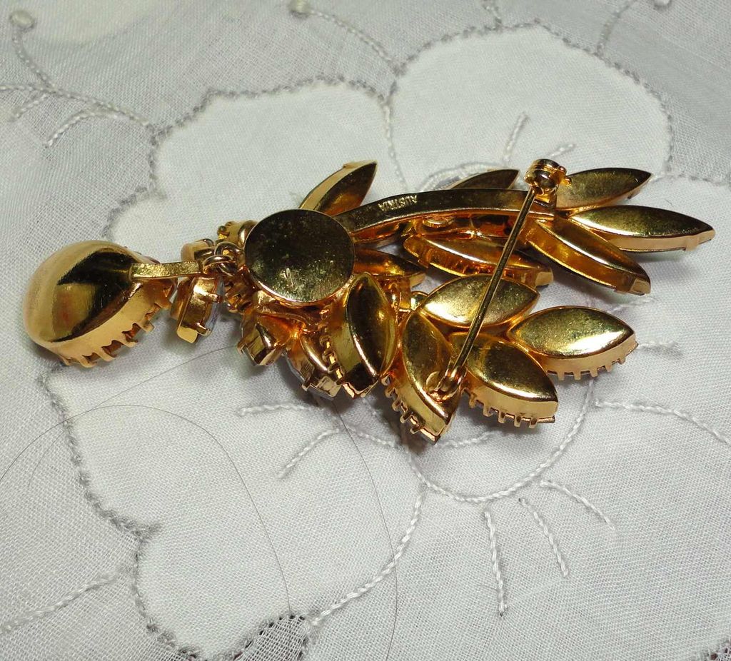Dazzling Vintage Lavaliere Rhinestone Large Brooch Purple & Blue Austria Dazzling Vintage Lavaliere Rhinestone Large Brooch Purple & Blue Austria