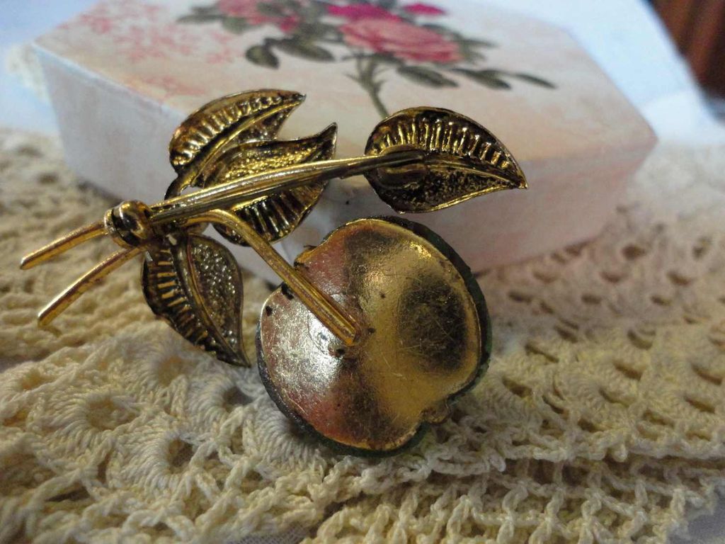Vintage Two Tone Glass Apple Brooch with Rhinestone Vintage Two Tone Glass Apple Brooch with Rhinestone