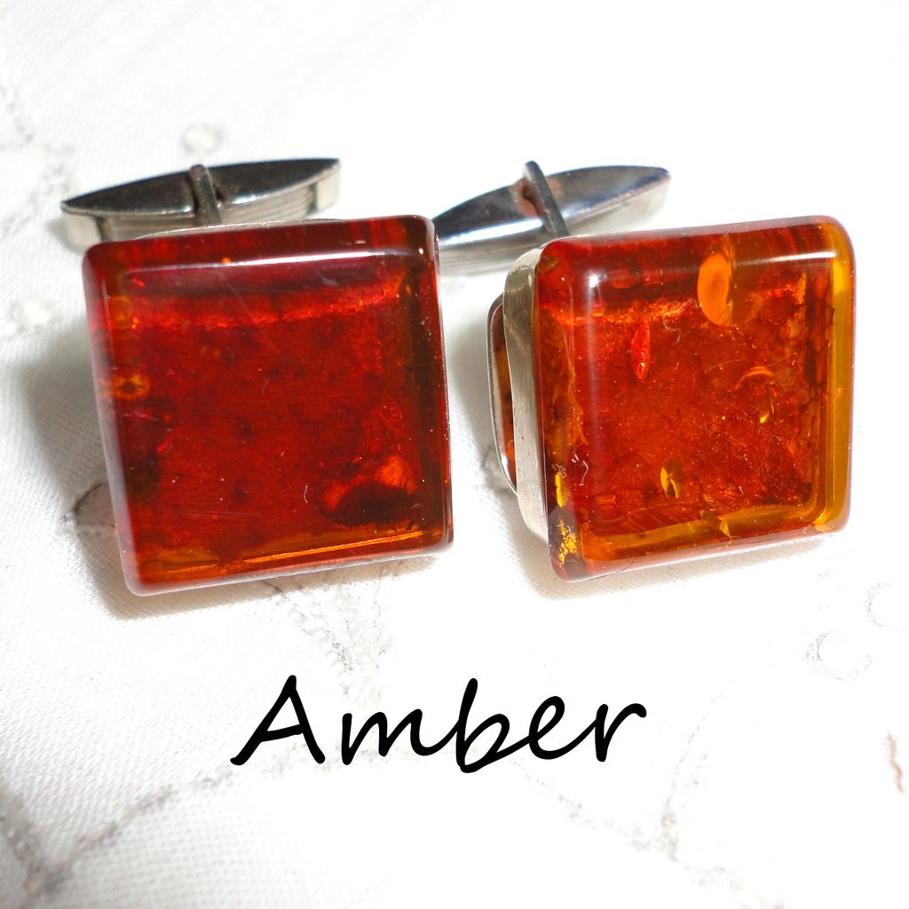Vintage Baltic Amber Cufflinks in Metal with Original Box Vintage Baltic Amber Cufflinks in Metal with Original Box