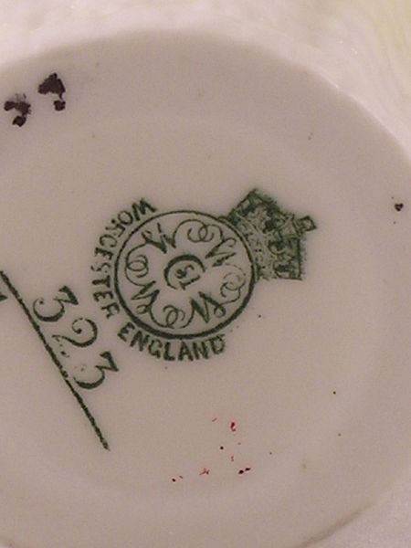Antique Worcester Porcelain Basket Antique Worcester Porcelain Basket