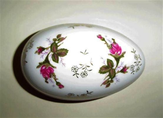 Norleans Moss Rose Egg Shaped DIsh Norleans Moss Rose Egg Shaped DIsh