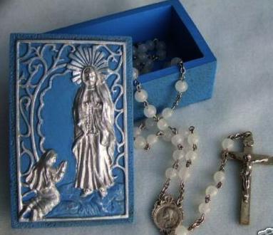 1950's Vintage Catholic Glass Rosary with Our Lady of Lourdes Box 1950's Vintage Catholic Glass Rosary with Our Lady of Lourdes Box