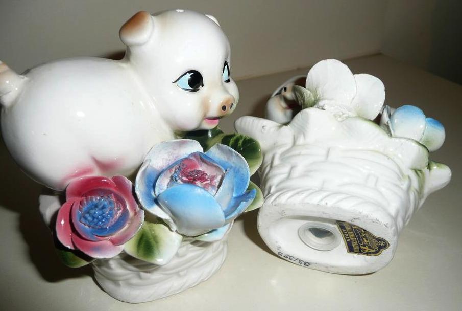Arnart Creation Pigs among the Flowers Shaker Set Arnart Creation Pigs among the Flowers Shaker Set