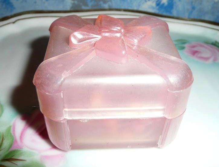 Vintage Italian Baby Prayers Pink Rosary in Pink Box Vintage Italian Baby Prayers Pink Rosary in Pink Box