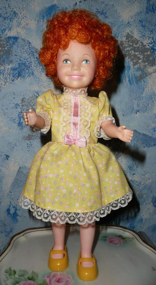 1982 Knickerbocker ANNIE Doll 1982 Knickerbocker ANNIE Doll