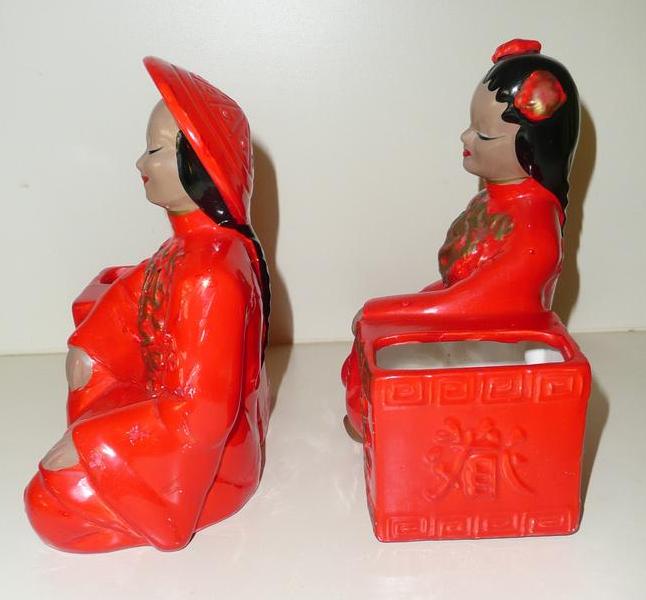 Vintage Pair of Dee Bee Co. Imports Chinese Planters Vintage Pair of Dee Bee Co. Imports Chinese Planters