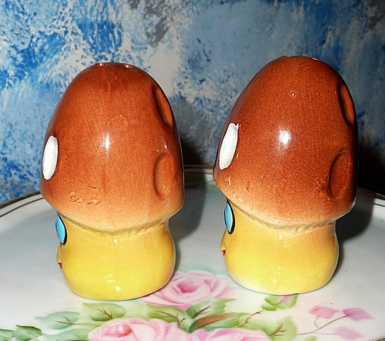 Funny Mushrooms Set of Shakers Funny Mushrooms Set of Shakers