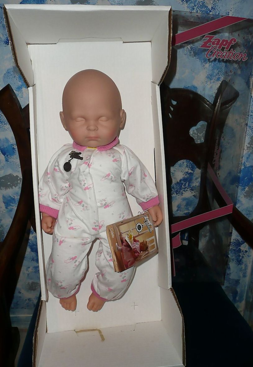 Zapf Creation 'JUST BORN SLEEPY' Baby doll *New in Box Zapf Creation 'JUST BORN SLEEPY' Baby doll *New in Box