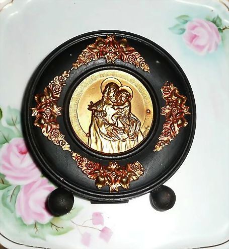 Beautiful 1930's St. Joseph Round Wood Picture *Signed Beautiful 1930's St. Joseph Round Wood Picture *Signed