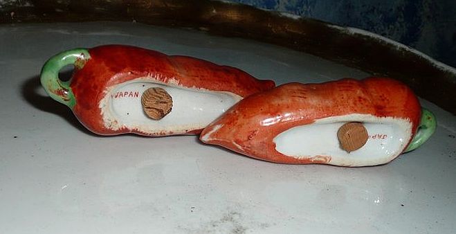 Vintage Deep Orange Carrot Salt and Pepper Shakers Vintage Deep Orange Carrot Salt and Pepper Shakers