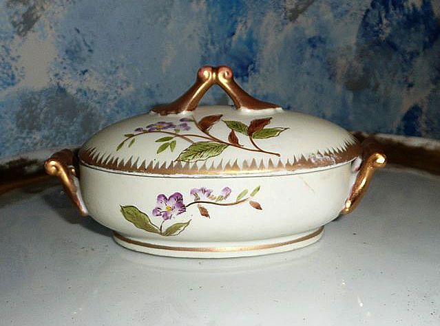 Pretty Hand-Painted Violets Oval Dish Pretty Hand-Painted Violets Oval Dish