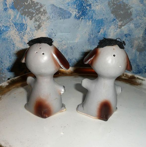Funny Elephants Salt and Pepper Shakers Set Funny Elephants Salt and Pepper Shakers Set