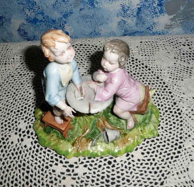 Norcrest Beautiful Decorative Piece of Boys Reading Norcrest Beautiful Decorative Piece of Boys Reading