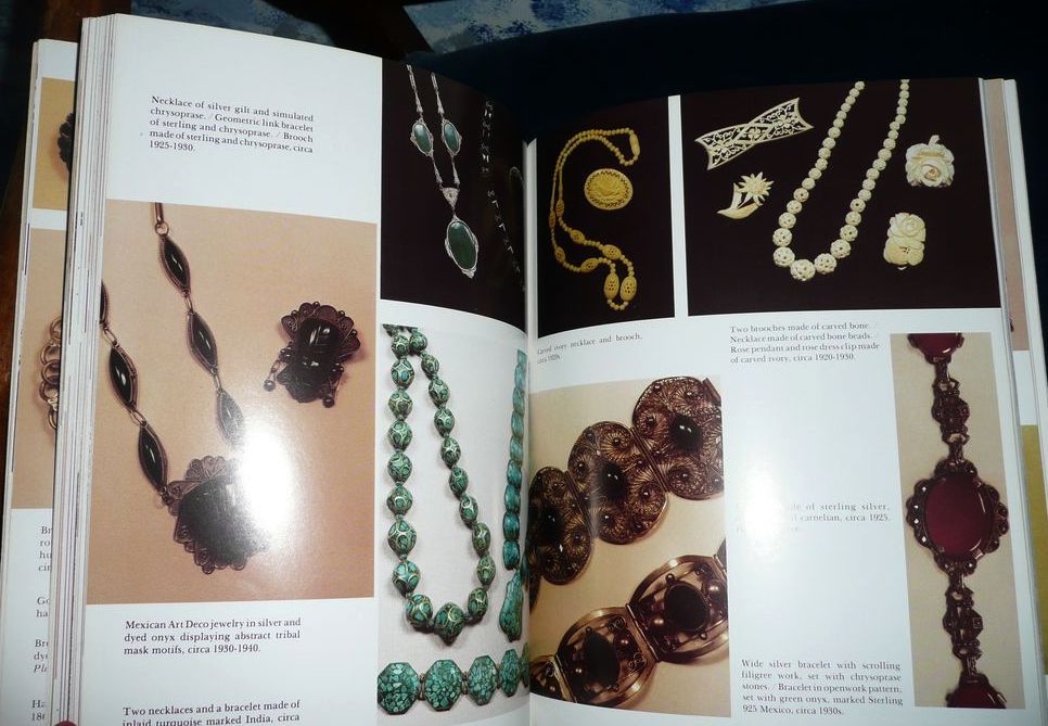 Popular Jewelry 1840-1940 Roseann Ettinger Collector's Book/Price Book *New Popular Jewelry 1840-1940 Roseann Ettinger Collector's Book/Price Book *New