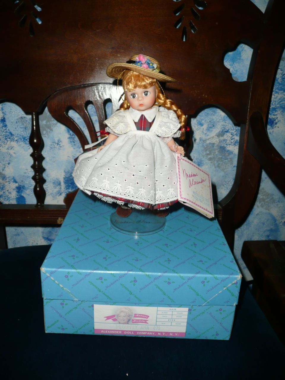 Madame Alexander 'Ana McGuffey" #496 * MINT! Madame Alexander 'Ana McGuffey" #496 * MINT!