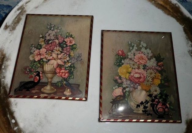 Pair of Vintage Pictures of Flowers Pair of Vintage Pictures of Flowers
