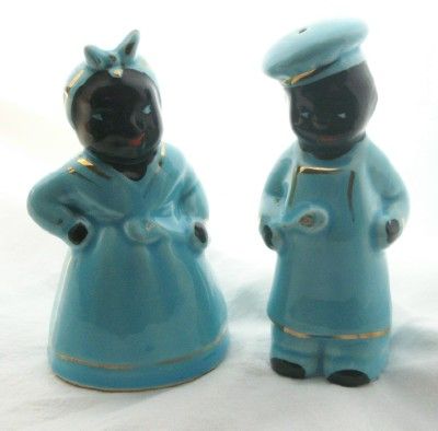 Vintage Mammy & Pappy Salt & Pepper Shakers in Blue Vintage Mammy & Pappy Salt & Pepper Shakers in Blue