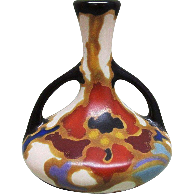 Gouda Regina Rosario Pottery Cabinet Size Vase Gouda Regina Rosario Pottery Cabinet Size Vase