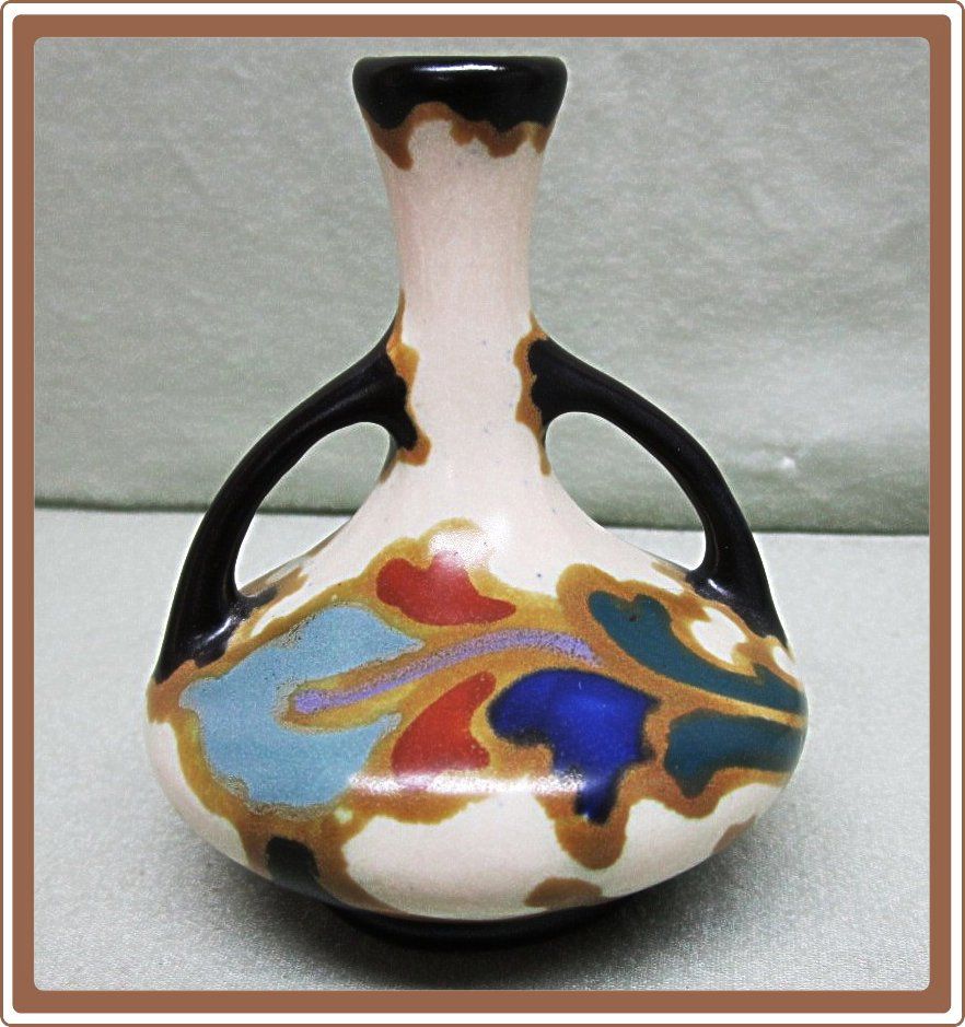 Gouda Regina Rosario Pottery Cabinet Size Vase Gouda Regina Rosario Pottery Cabinet Size Vase