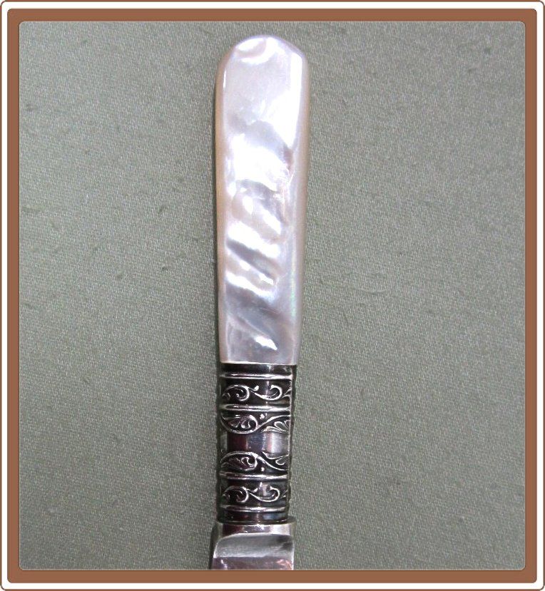 Meriden Silver Mother of Pearl Sterling Band Fruit Knives Meriden Silver Mother of Pearl Sterling Band Fruit Knives