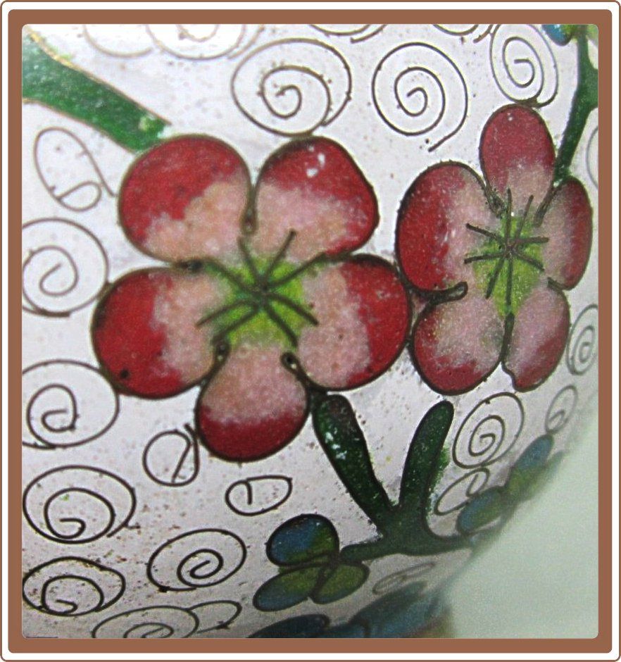 Chinese Cloisonne Pair Covered Jars Original Case Chinese Cloisonne Pair Covered Jars Original Case