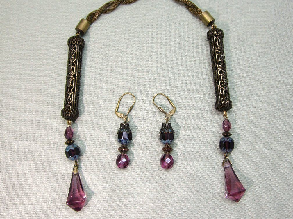 Vintage Mesh Lariat Necklace Purple Glass Drops with Matching Earrings Vintage Mesh Lariat Necklace Purple Glass Drops with Matching Earrings