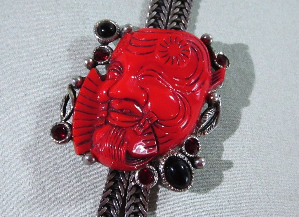 Selro Red Noh Mask Lariat Necklace and Earrings Selro Red Noh Mask Lariat Necklace and Earrings