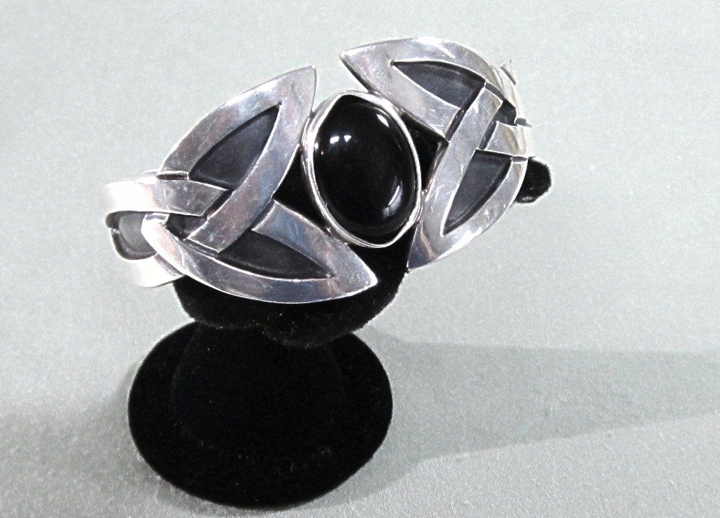 Sterling Silver Onyx Cuff Bracelet From Mexico Celtic Design Sterling Silver Onyx Cuff Bracelet From Mexico Celtic Design