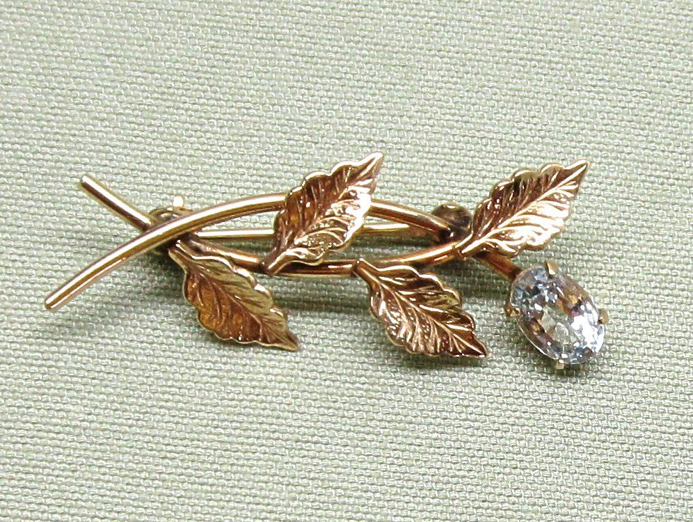 Van Dell 14K Gold Fill and Topaz Pin Van Dell 14K Gold Fill and Topaz Pin