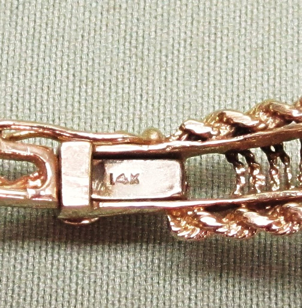 14K Gold Garnet Rope Design Hinged Bangle Bracelet Original Case 14K Gold Garnet Rope Design Hinged Bangle Bracelet Original Case