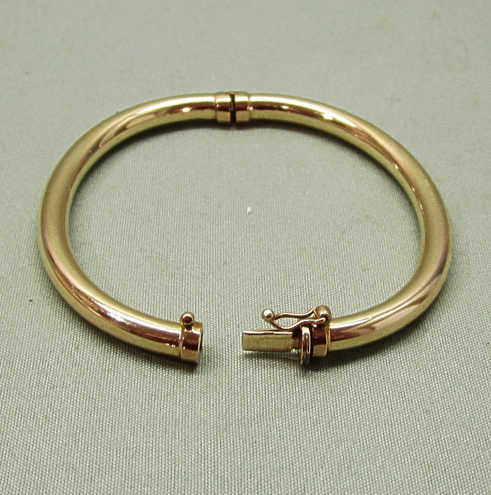 14K Gold Hinged Bangle Bracelet 14K Gold Hinged Bangle Bracelet