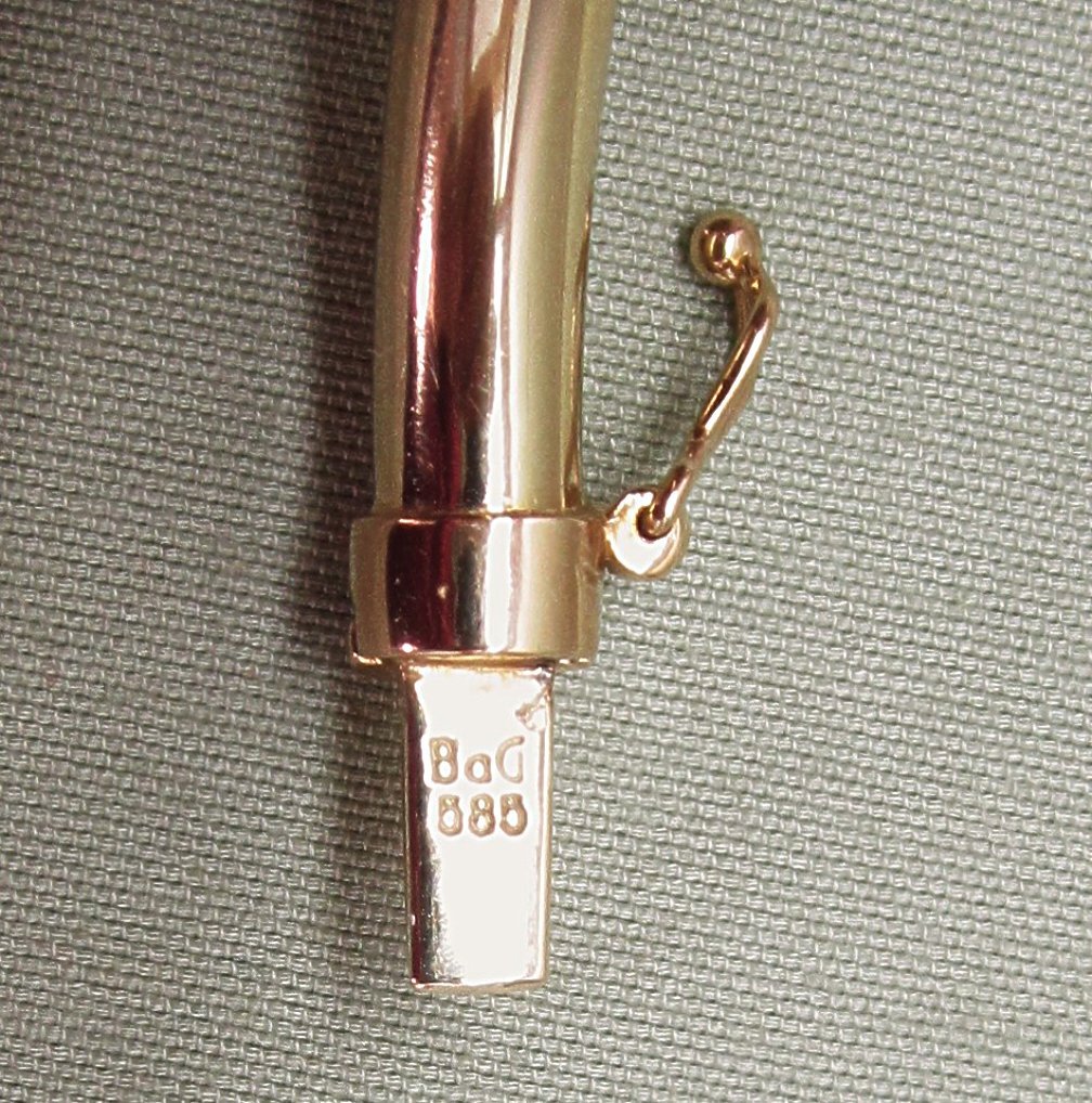 14K Gold Hinged Bangle Bracelet 14K Gold Hinged Bangle Bracelet