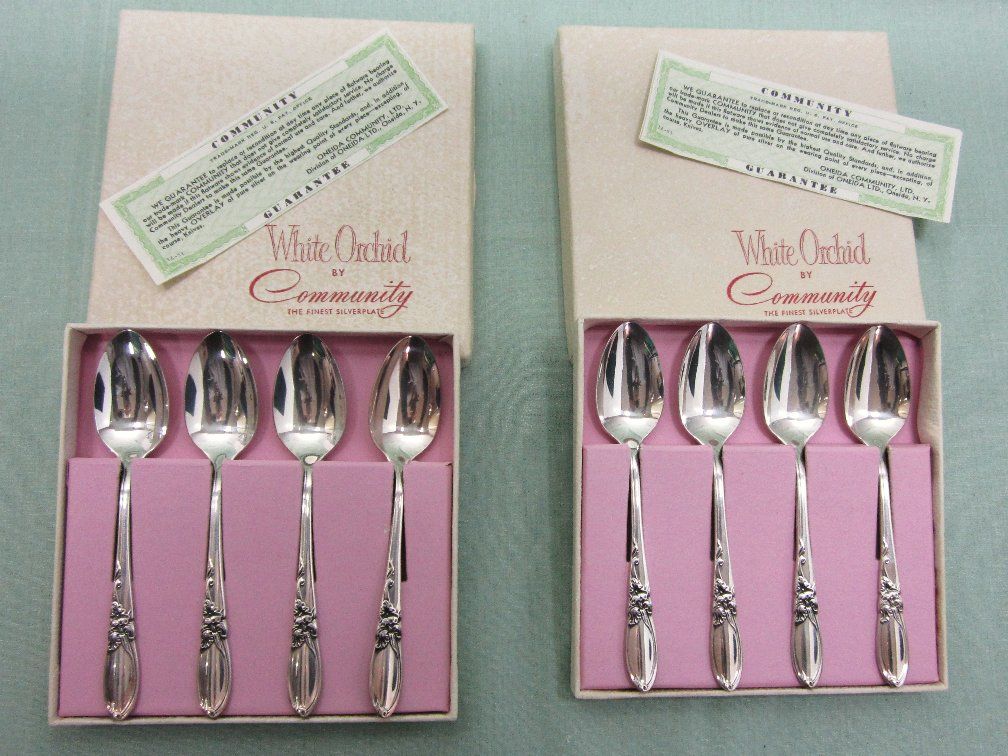 White Orchid Community Silverplate 8 Demitasse Spoons Original Box White Orchid Community Silverplate 8 Demitasse Spoons Original Box