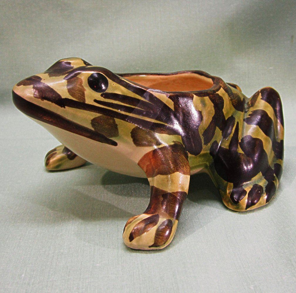 Brush McCoy Pottery Frog Planter Brush McCoy Pottery Frog Planter