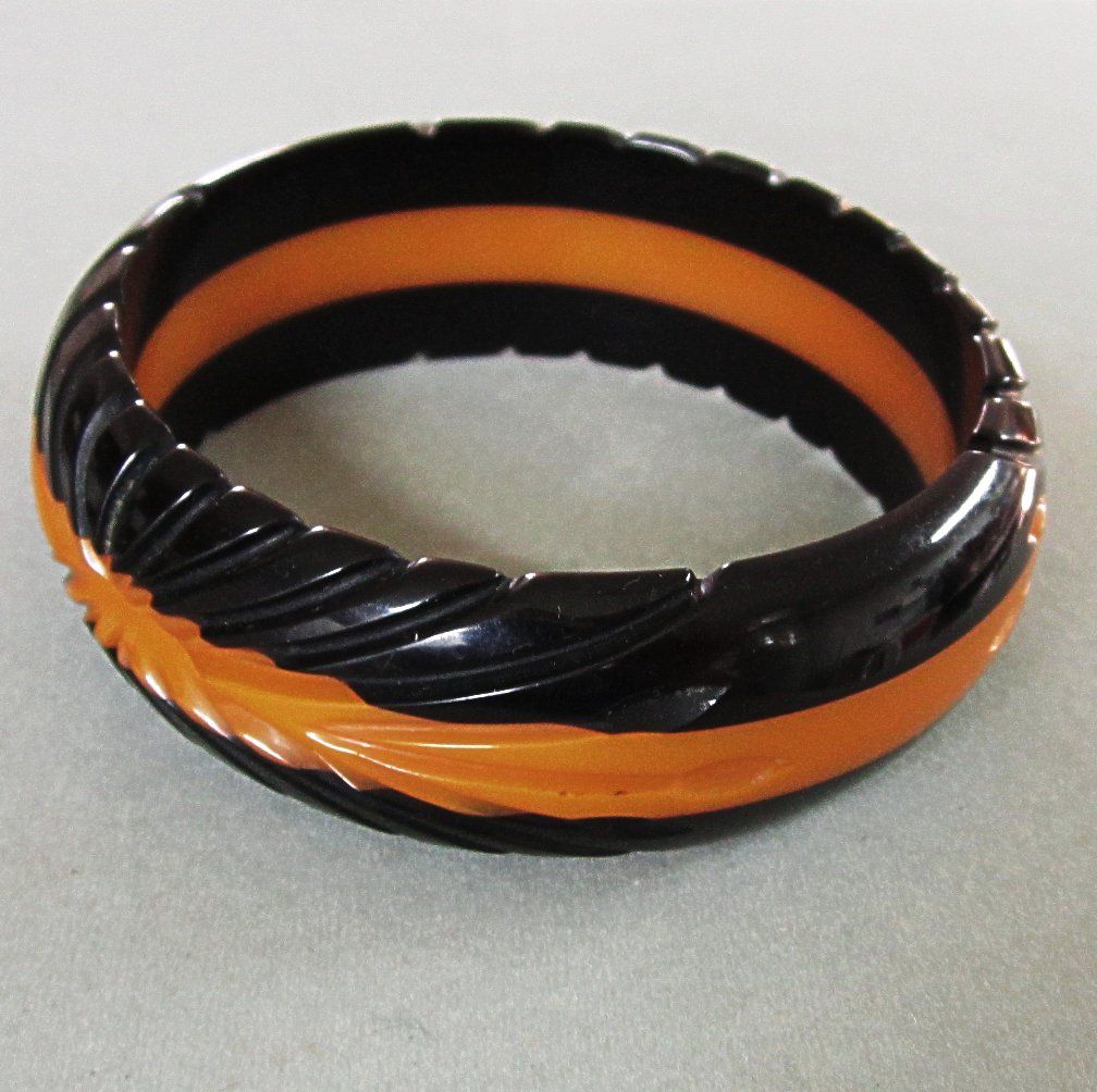 Carved Black Butterscotch Bakelite Bangle Bracelet Carved Black Butterscotch Bakelite Bangle Bracelet
